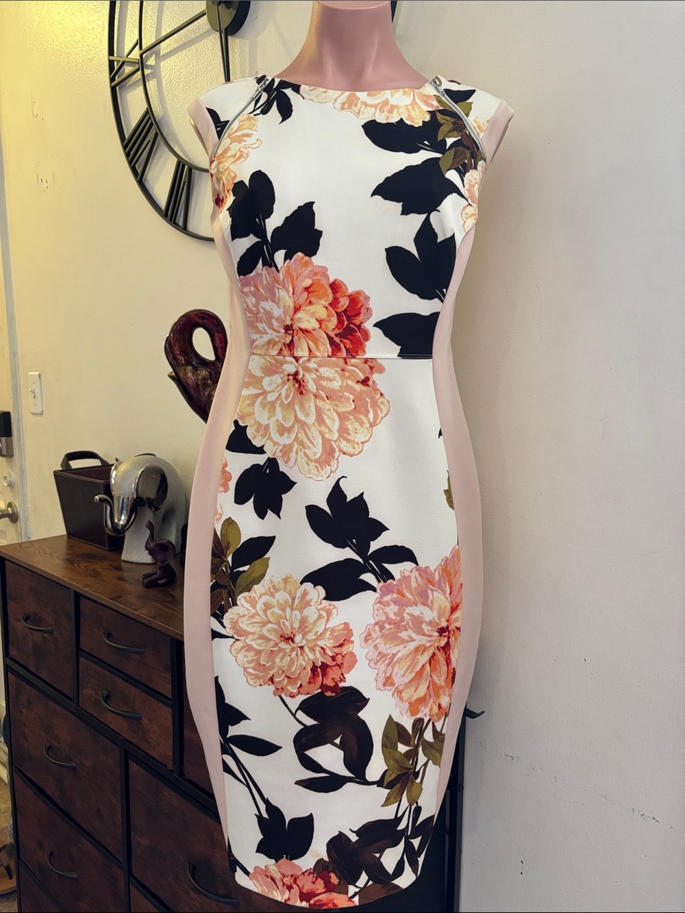 #239 Sleeveless Floral Midi Dress in White and Blush
